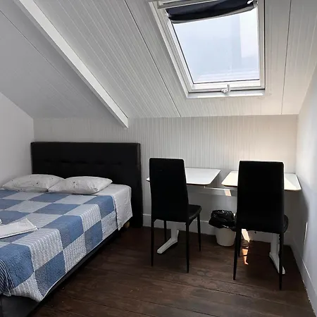Guest house In *
